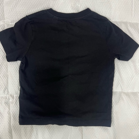 Authentic Burberry kids Black T-shirt 3Y BLE Burberry London England - Picture 3 of 4